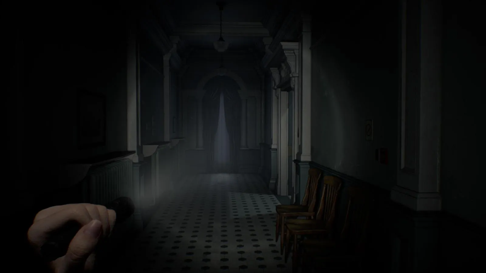 Pasillo oscuro de la clínica con iluminación volumétrica